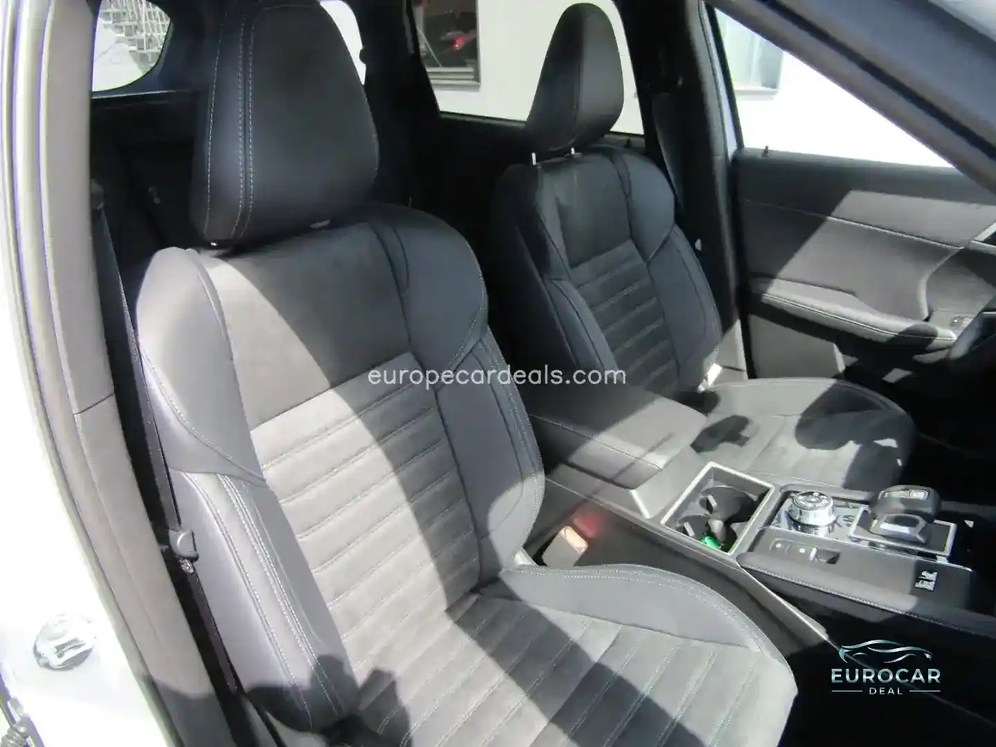 Mitsubishi Plug-in Hybrid Outlander