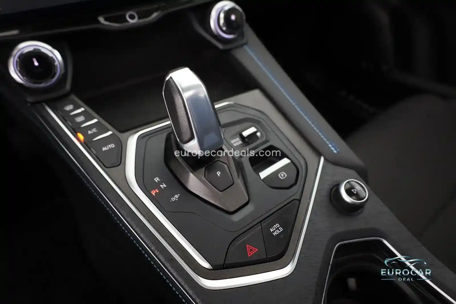 Lynk&Co 01
