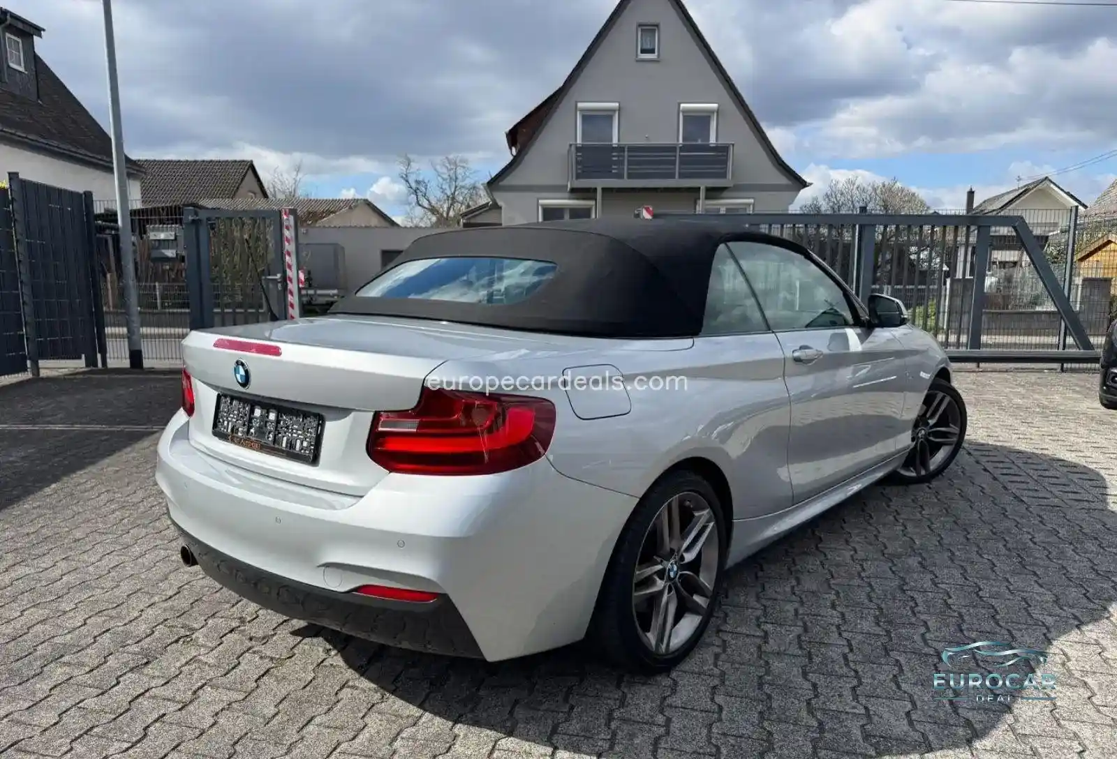 BMW 220