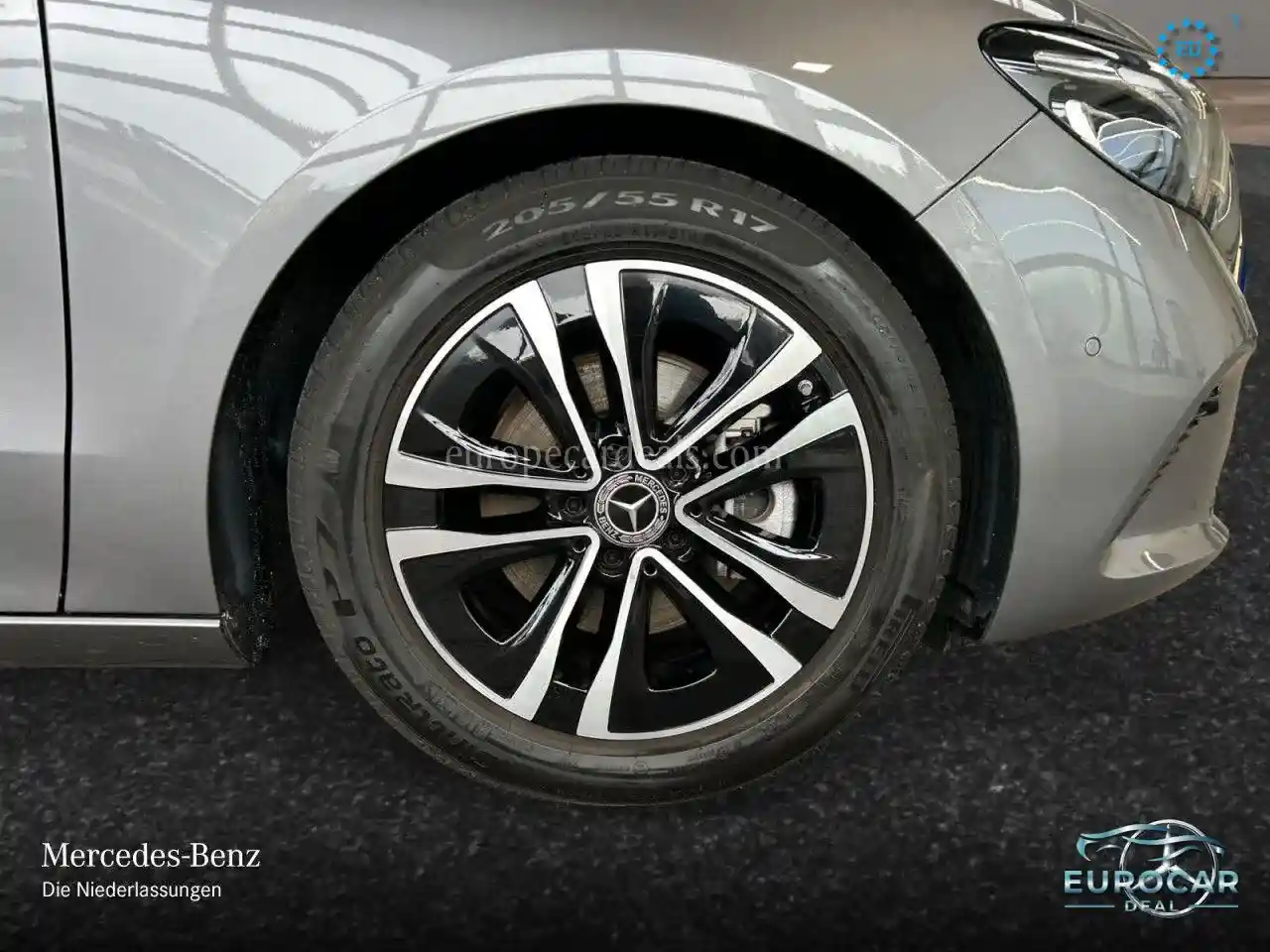 Mercedes-Benz B 200
