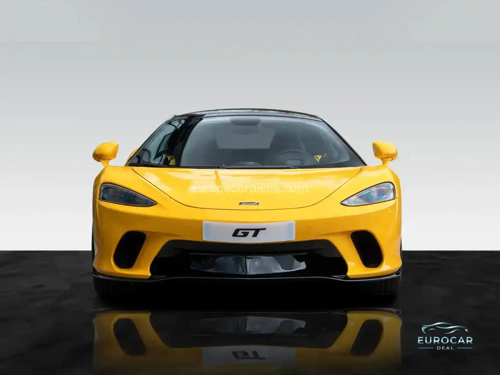 McLaren GT