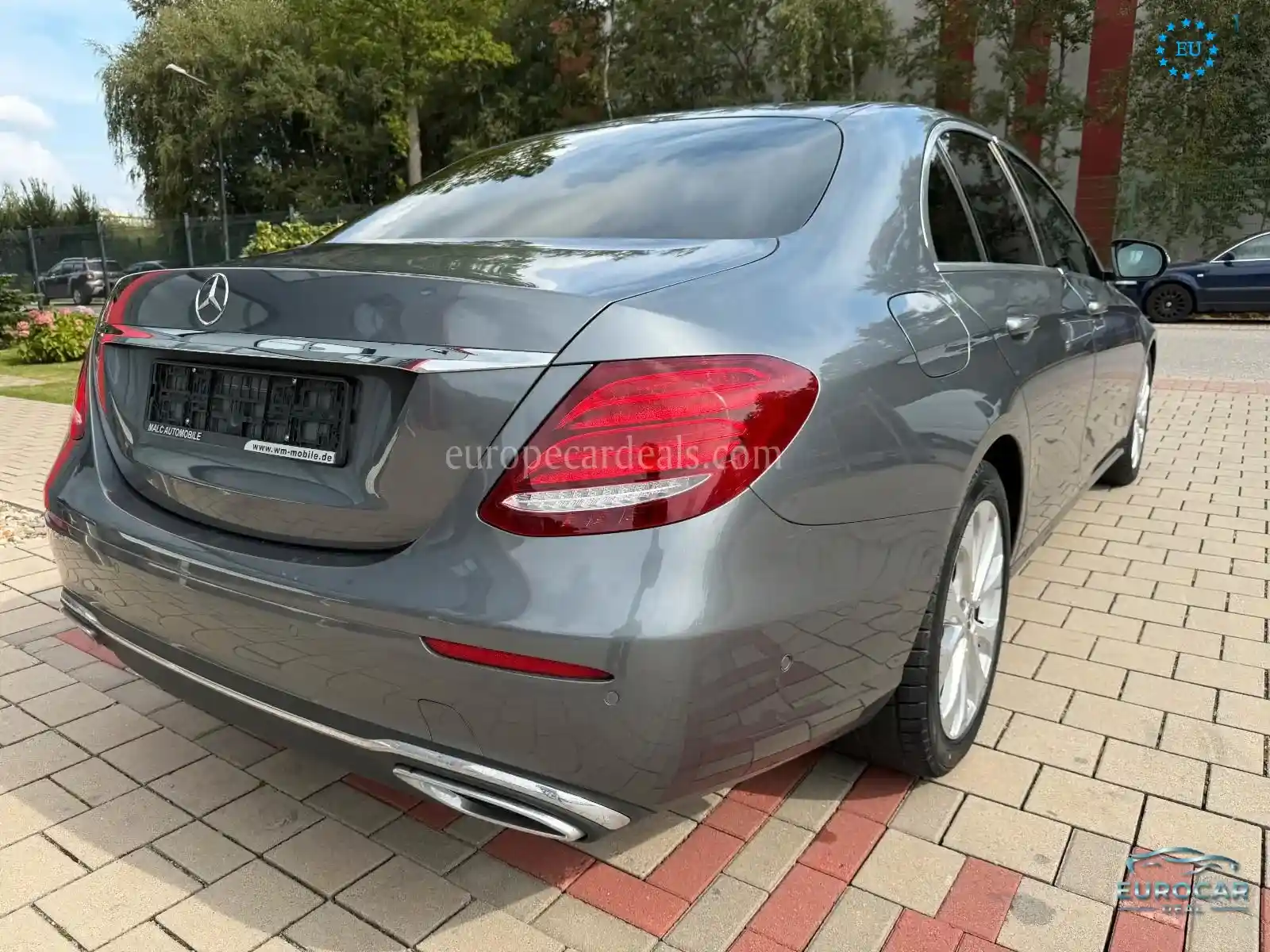 Mercedes-Benz E 200
