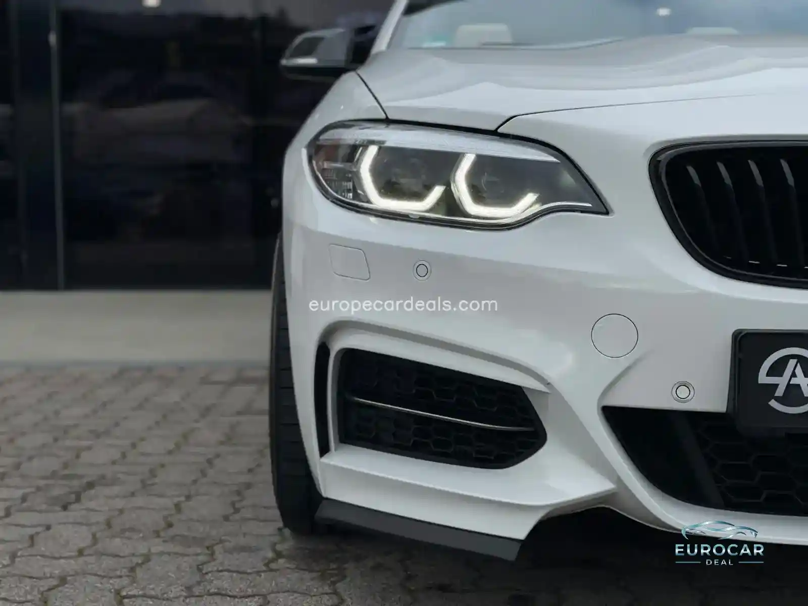 BMW M240i