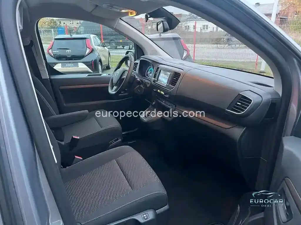 Toyota Proace (Verso)