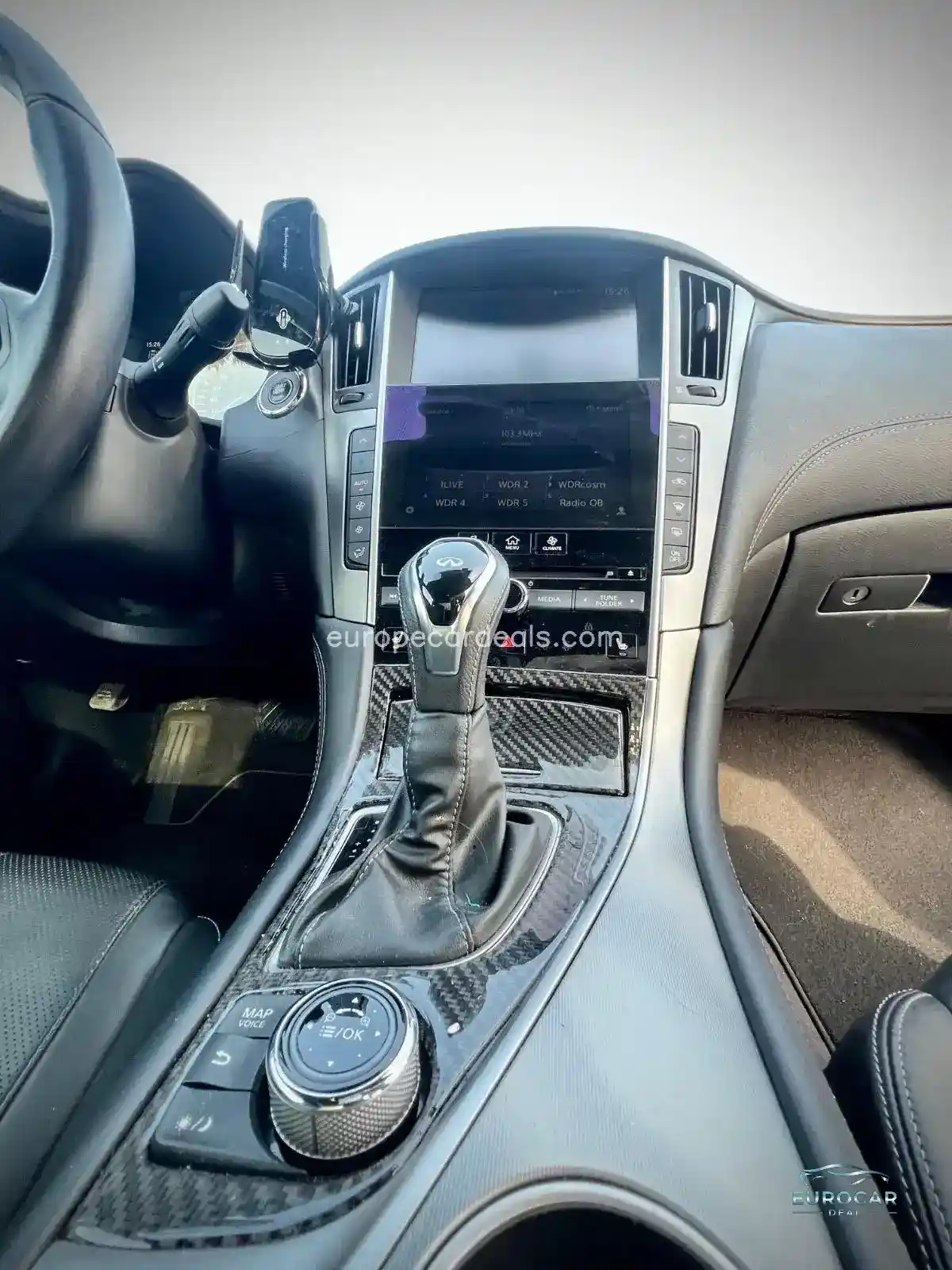 Infiniti Q60