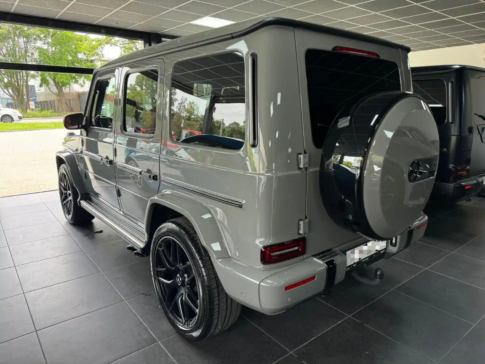 Mercedes-Benz G 500