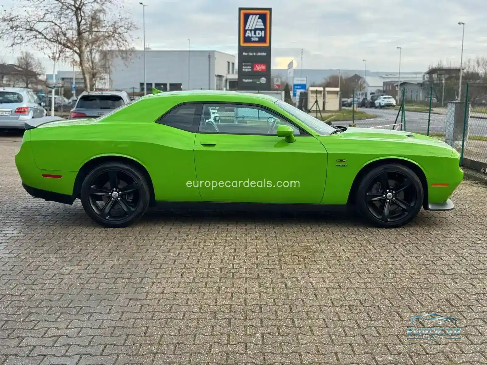 Dodge Challenger
