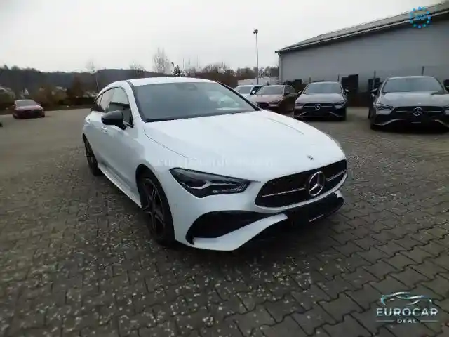 Mercedes-Benz CLA 200 Shooting Brake