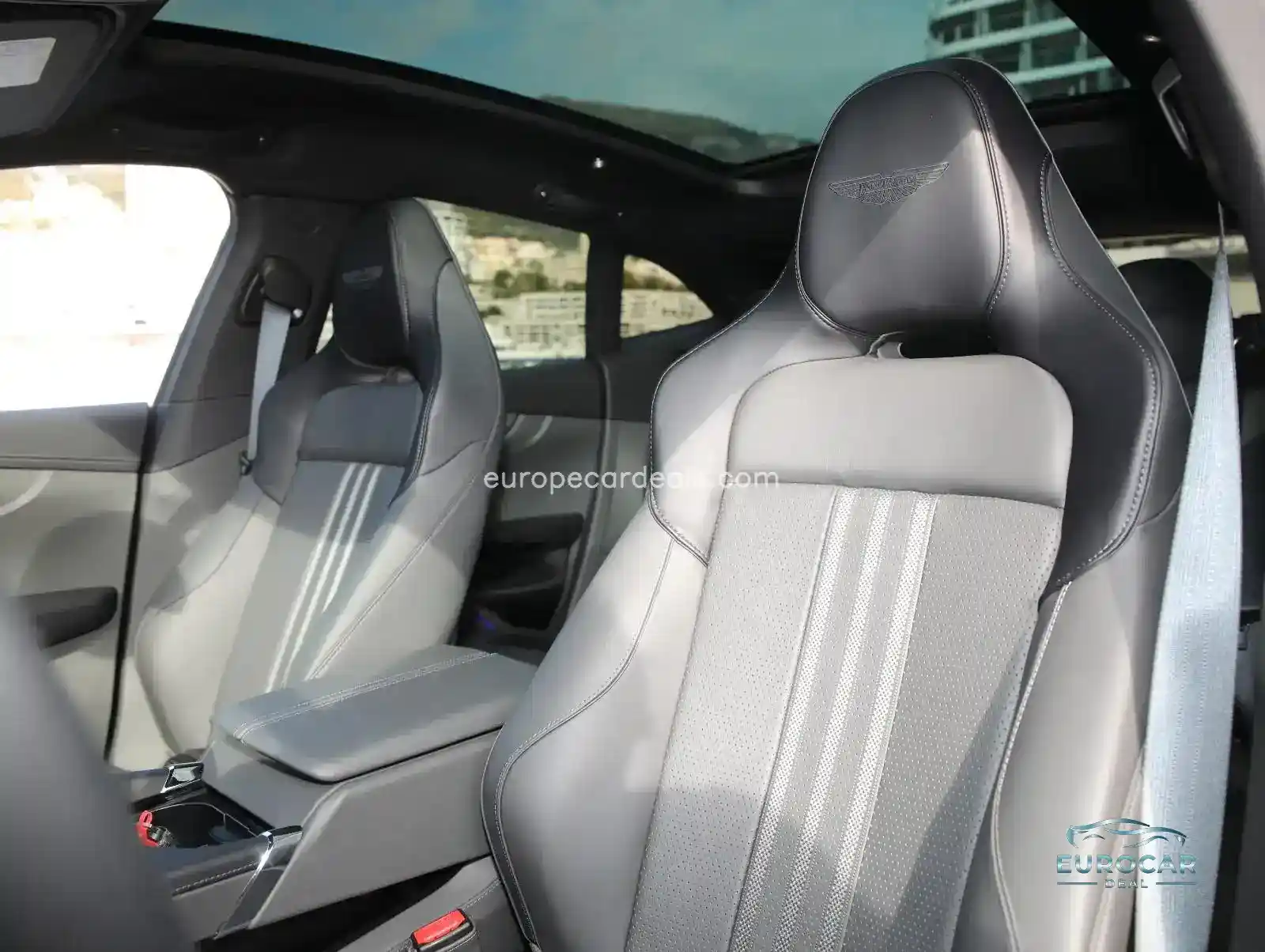 Aston Martin DBX