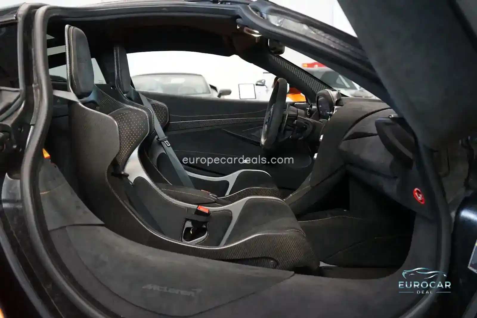 McLaren 765LT