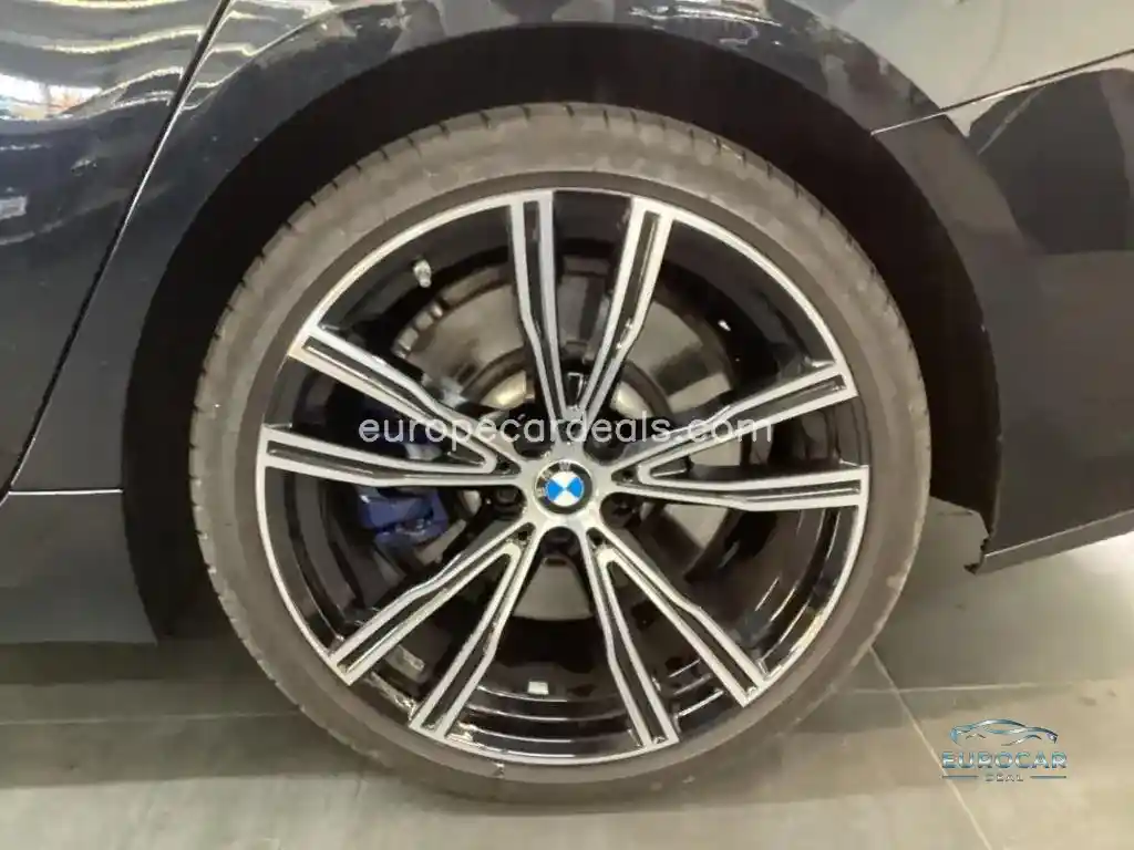 BMW 840
