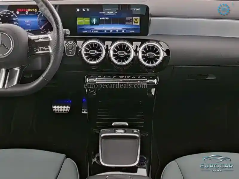 Mercedes-Benz A 220