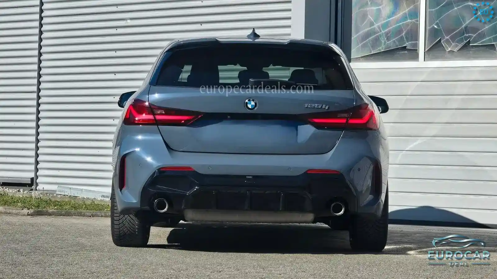 BMW 128