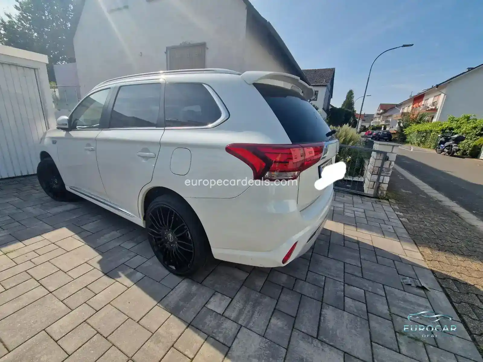 Mitsubishi Plug-in Hybrid Outlander