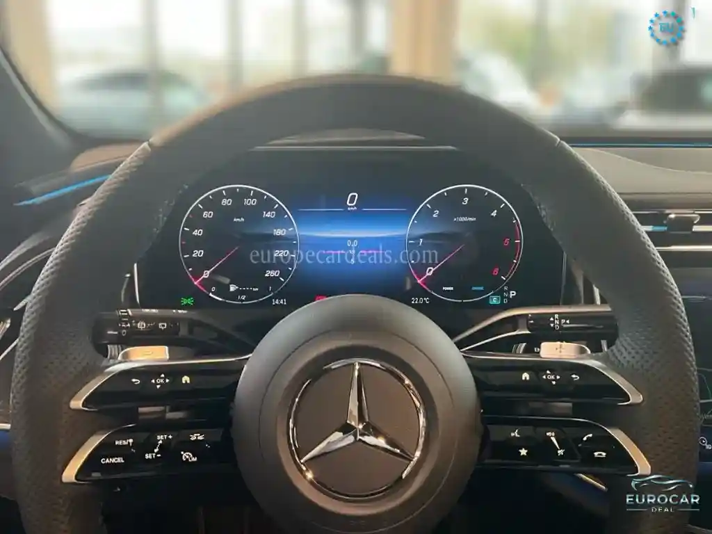 Mercedes-Benz E 220