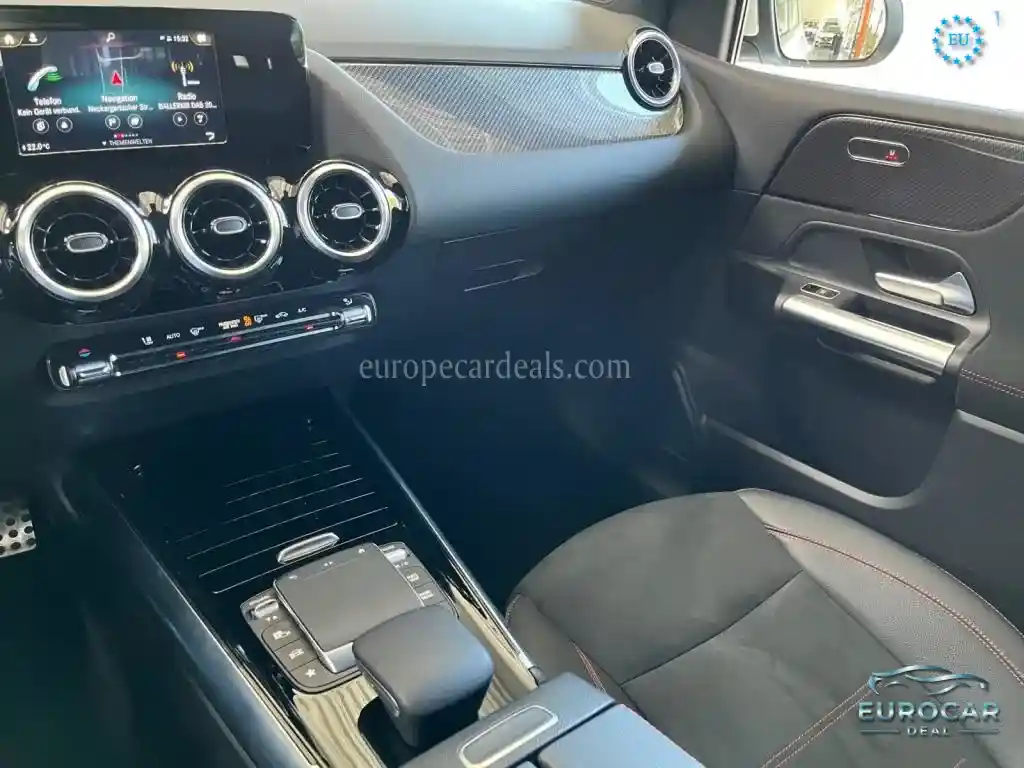 Mercedes-Benz B 220