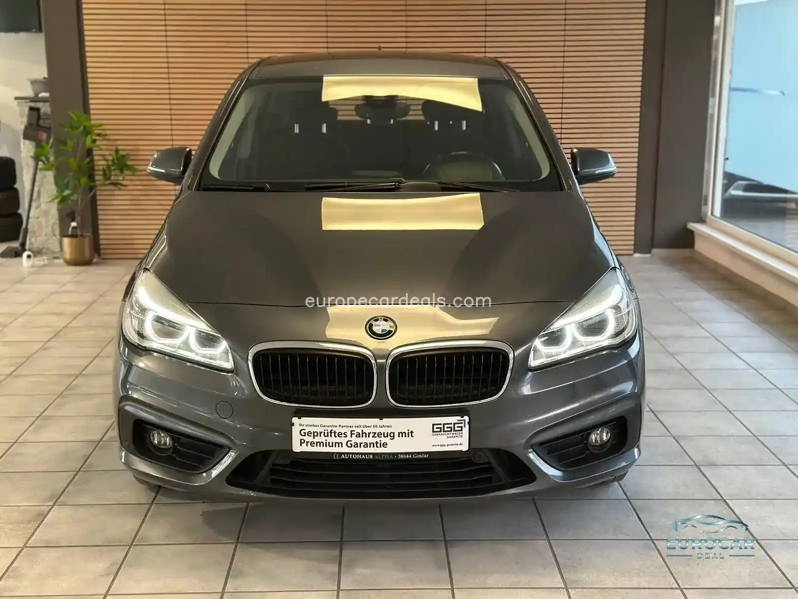 BMW 218