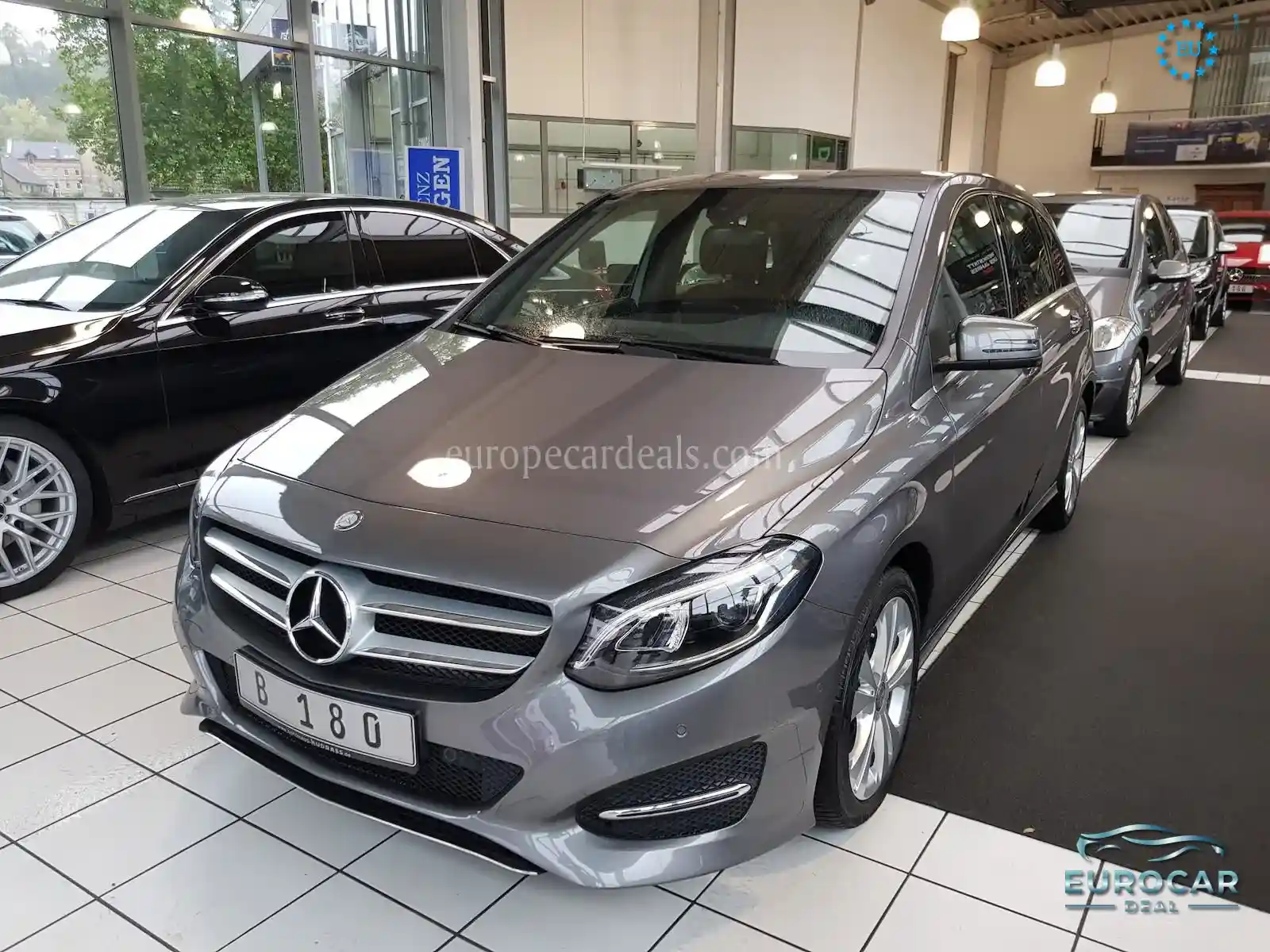 Mercedes-Benz B 180