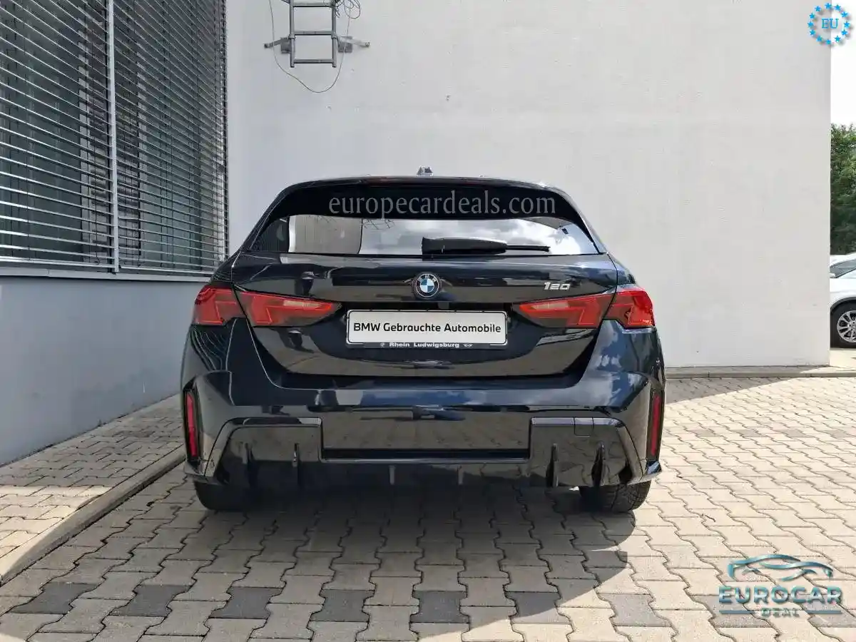 BMW 120