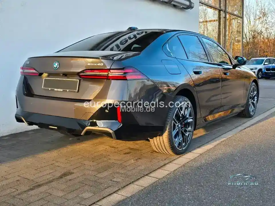 BMW i5