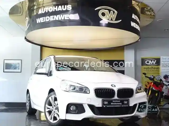 BMW 218