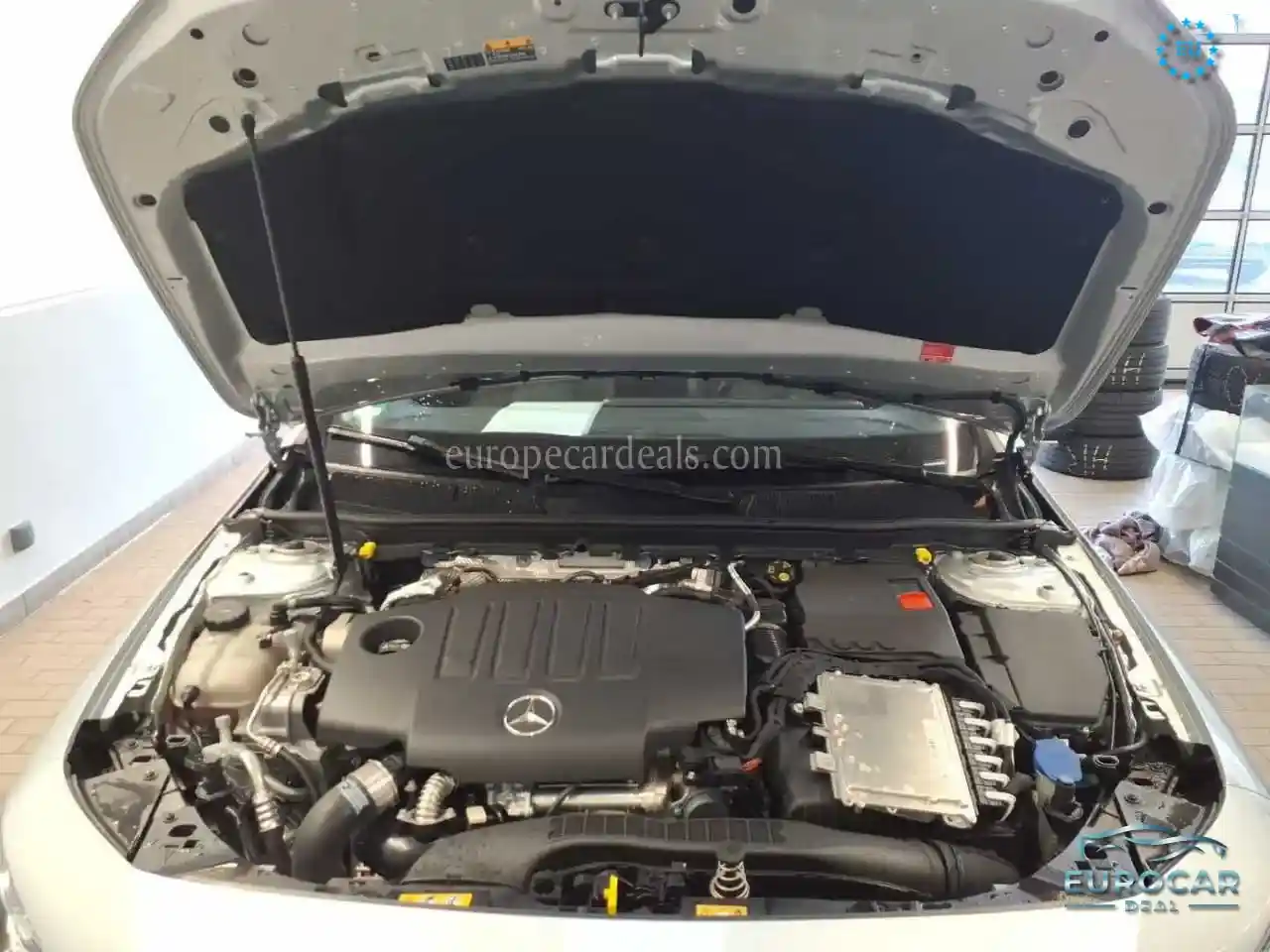 Mercedes-Benz CLA 200