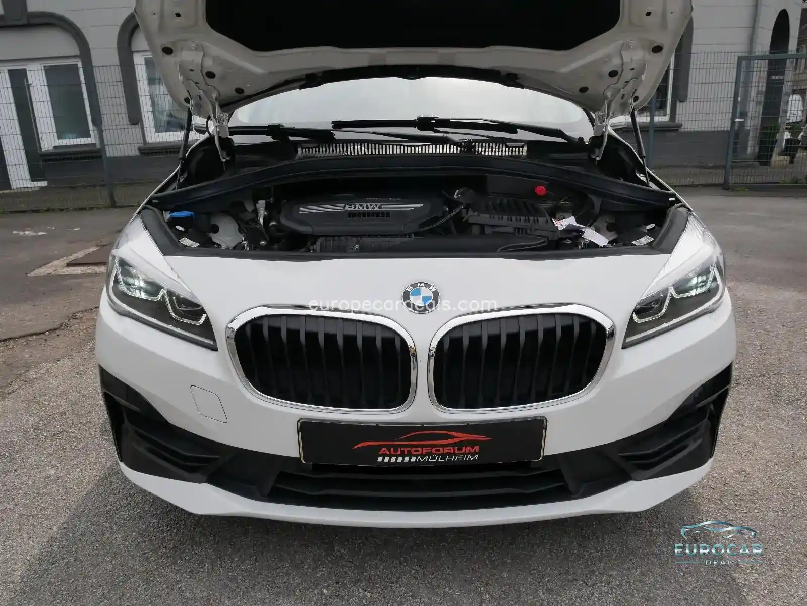 BMW 216