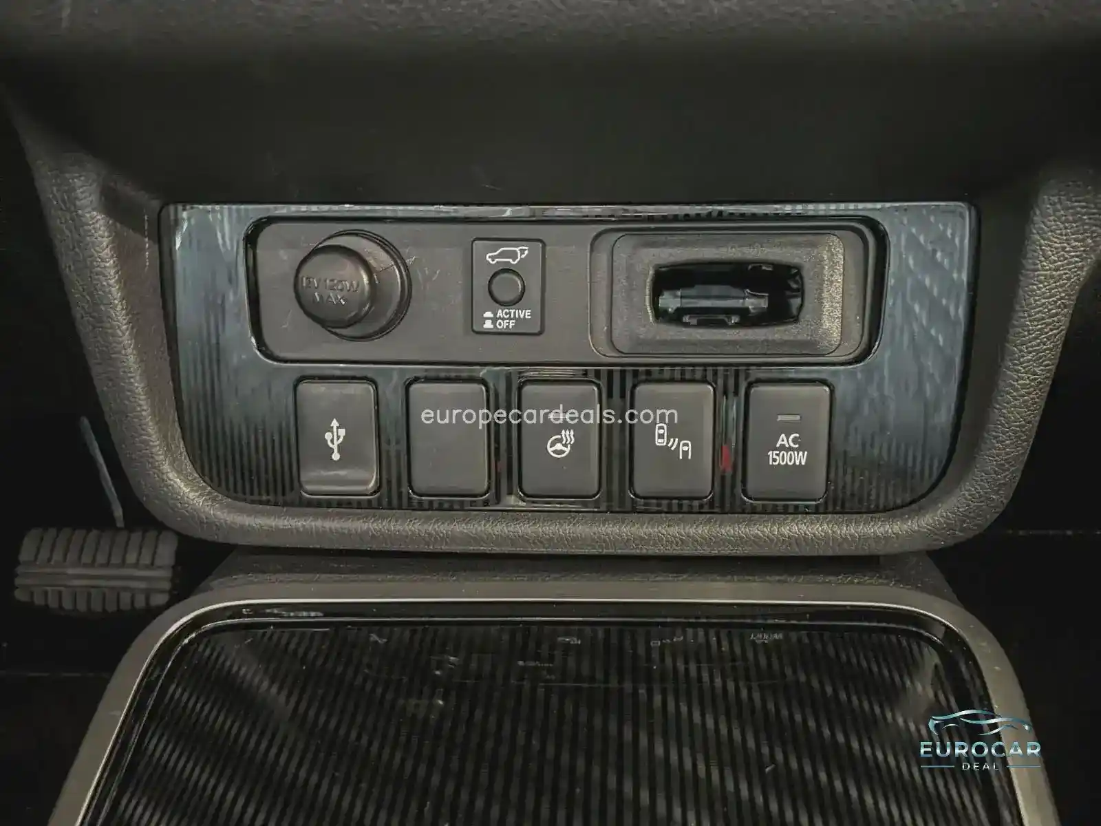Mitsubishi Plug-in Hybrid Outlander