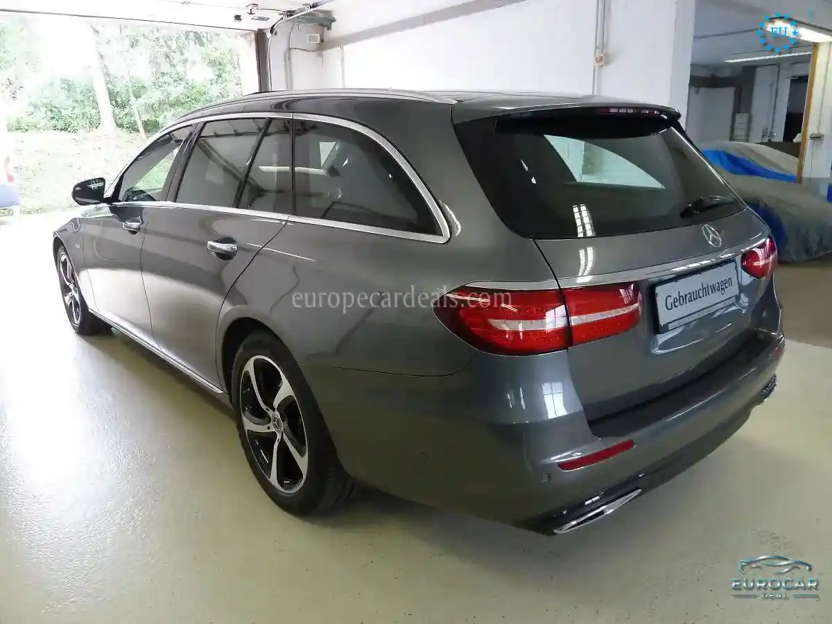 Mercedes-Benz E 400
