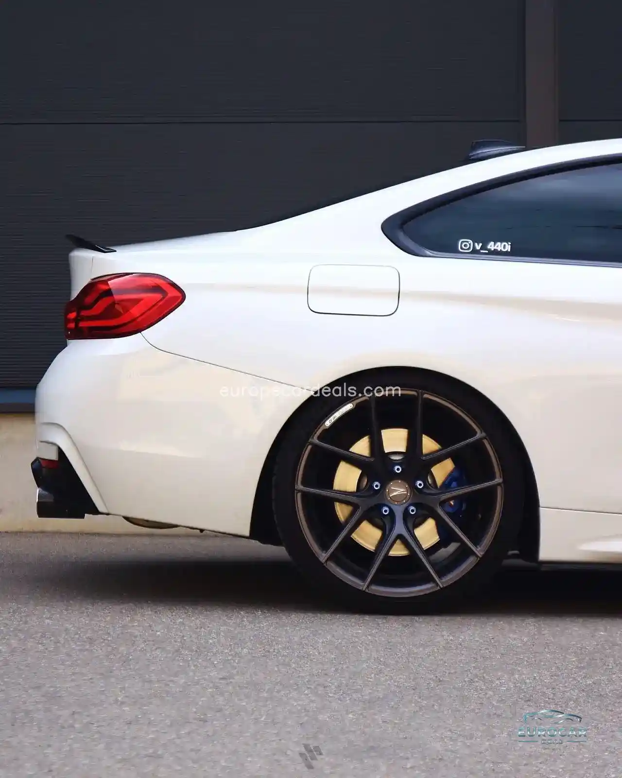 BMW 440