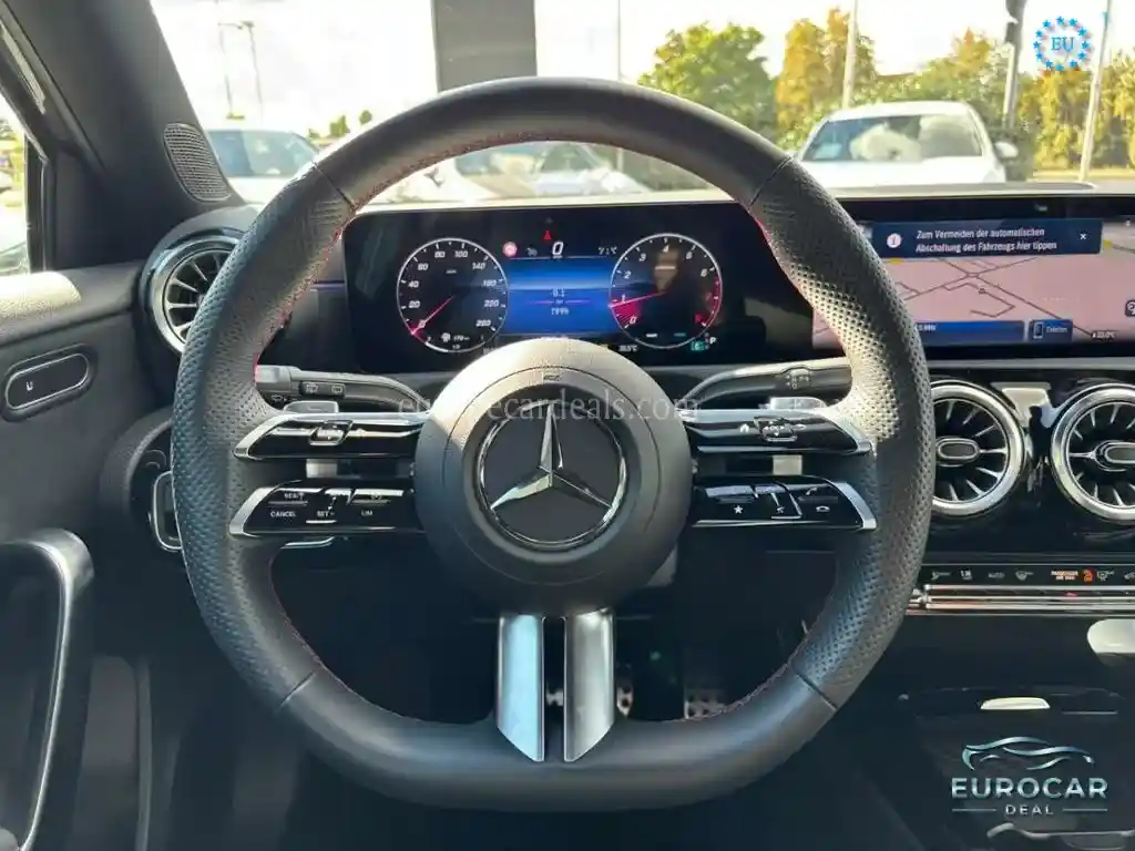 Mercedes-Benz A 220