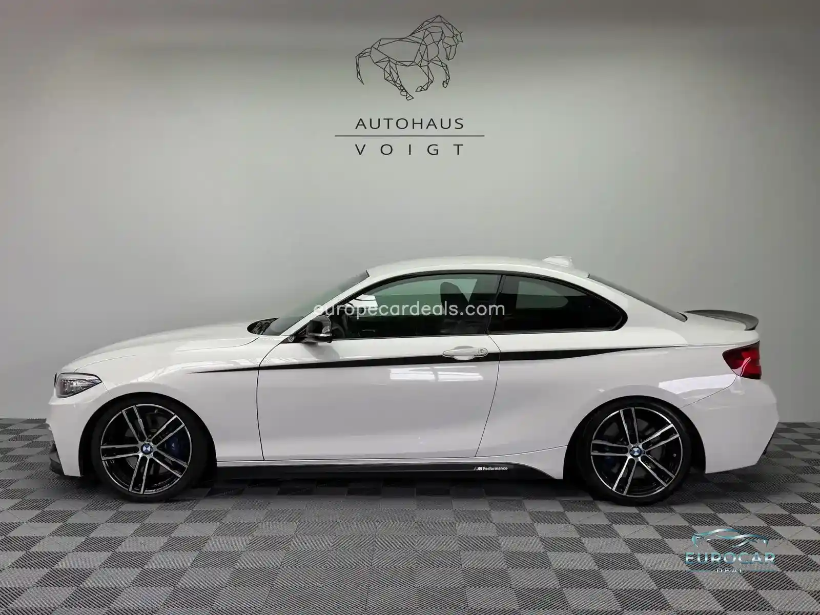 BMW M240i