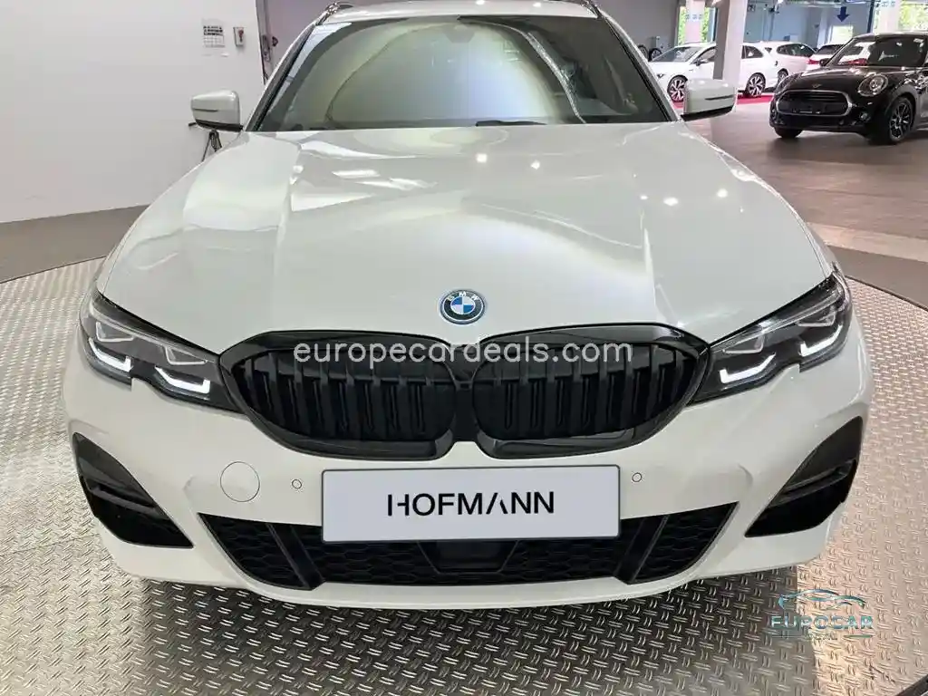 BMW 330
