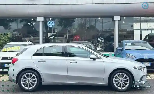 Mercedes-Benz A 220