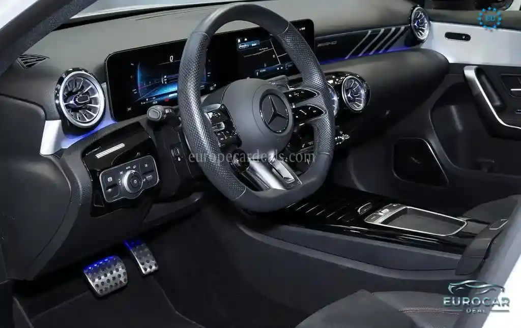 Mercedes-Benz A 35 AMG