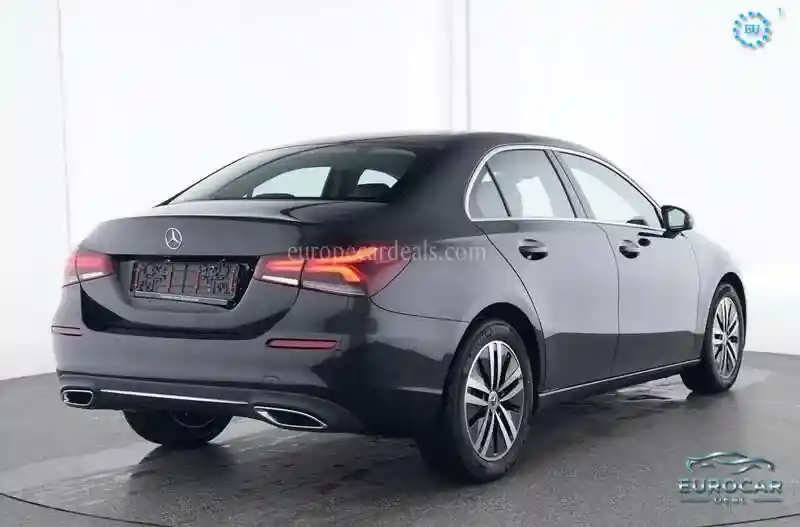 Mercedes-Benz A 220