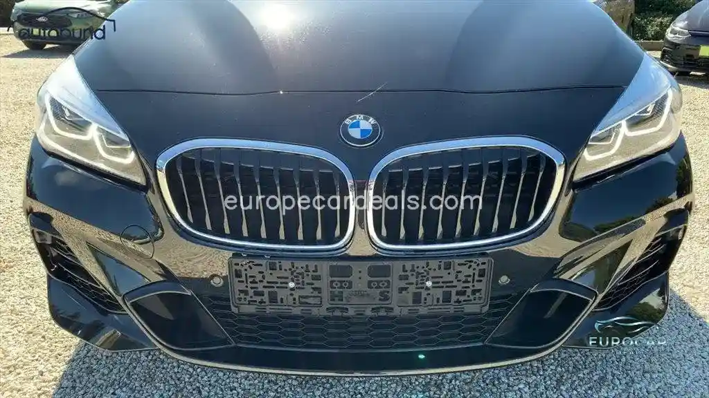 BMW 220