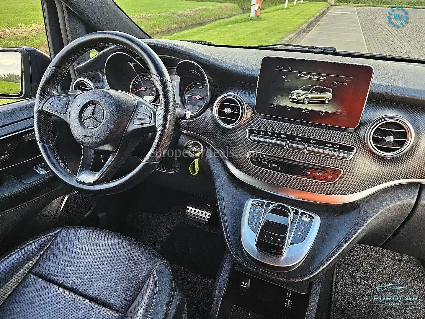 Mercedes-Benz V 250