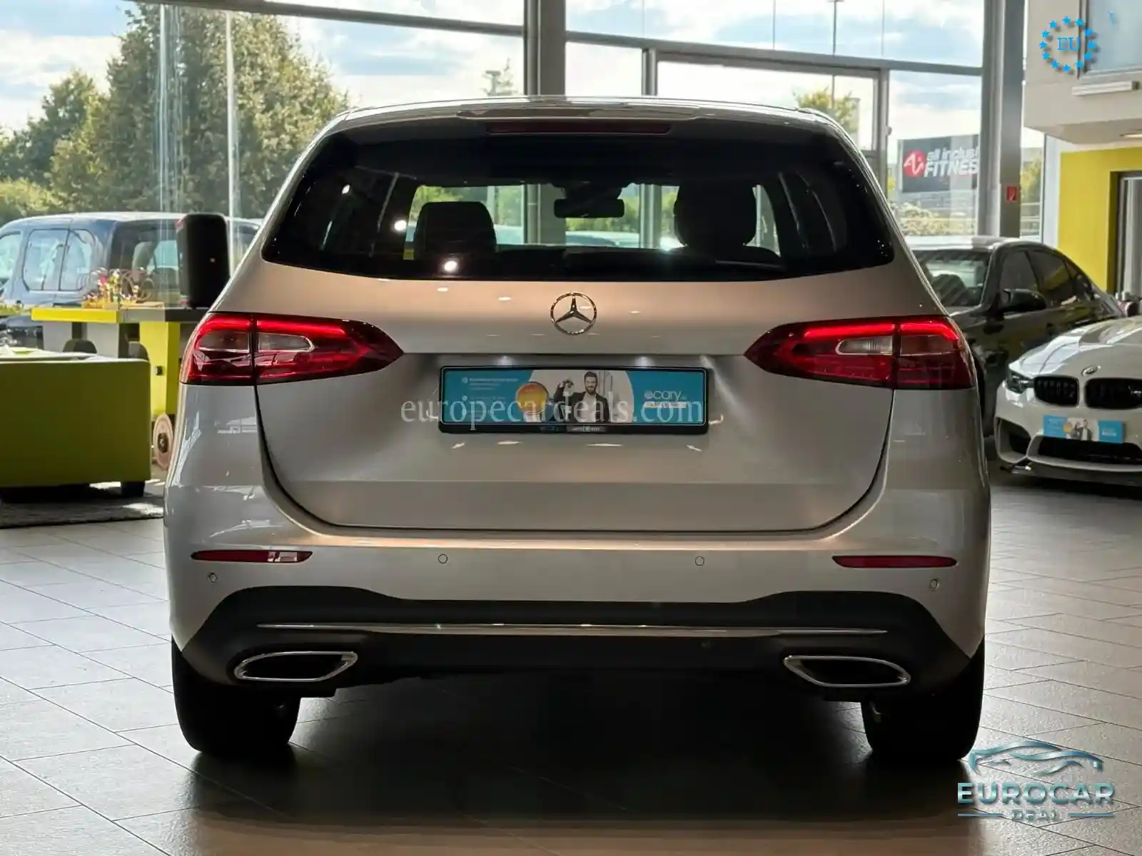 Mercedes-Benz B 180