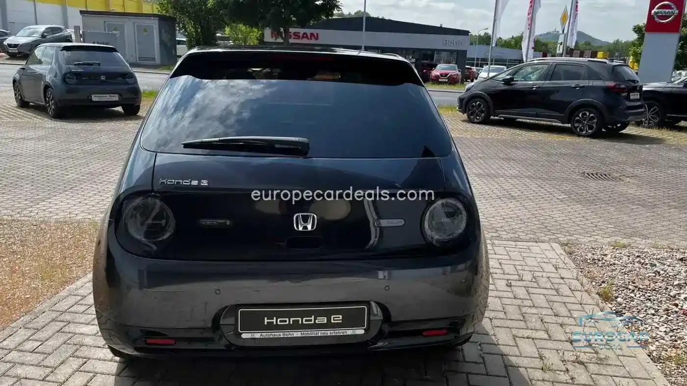 Honda e