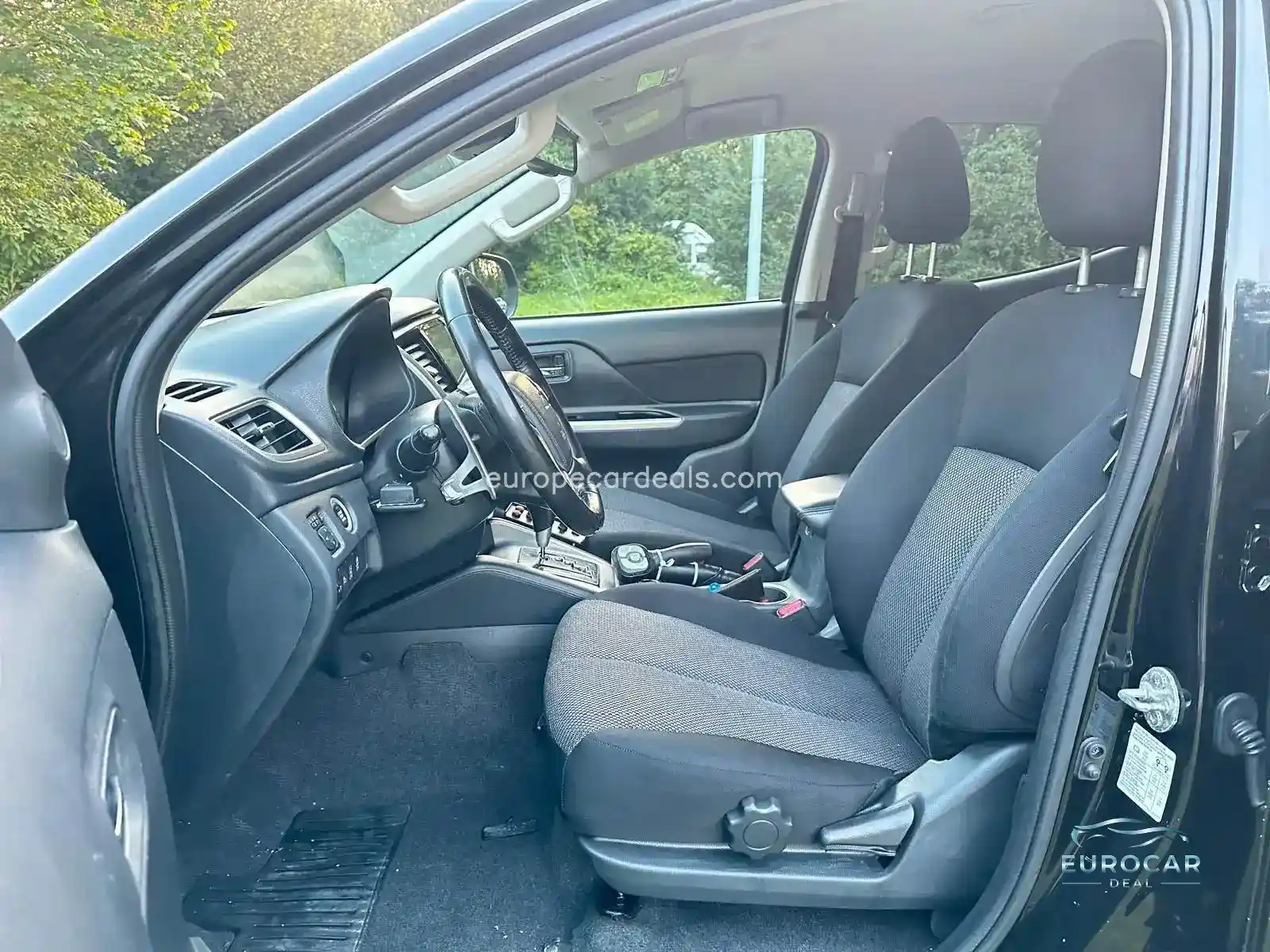 Mitsubishi L200