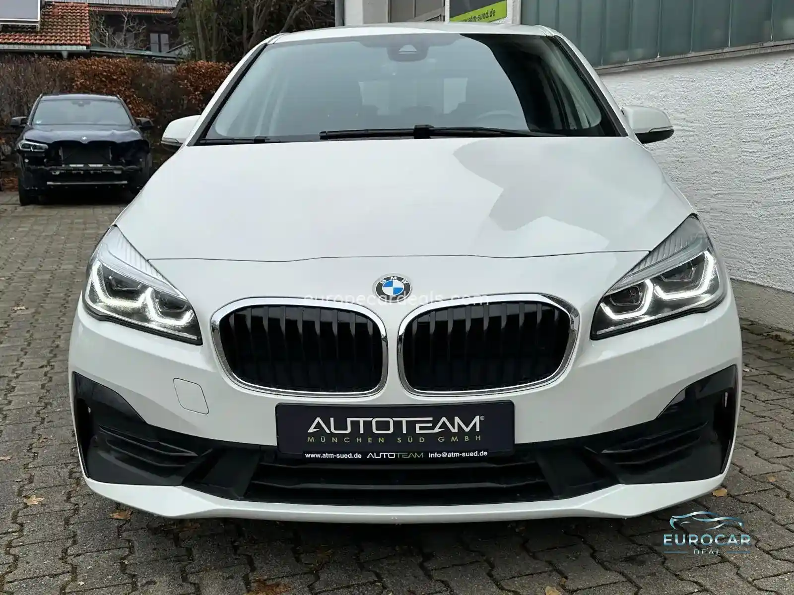 BMW 225