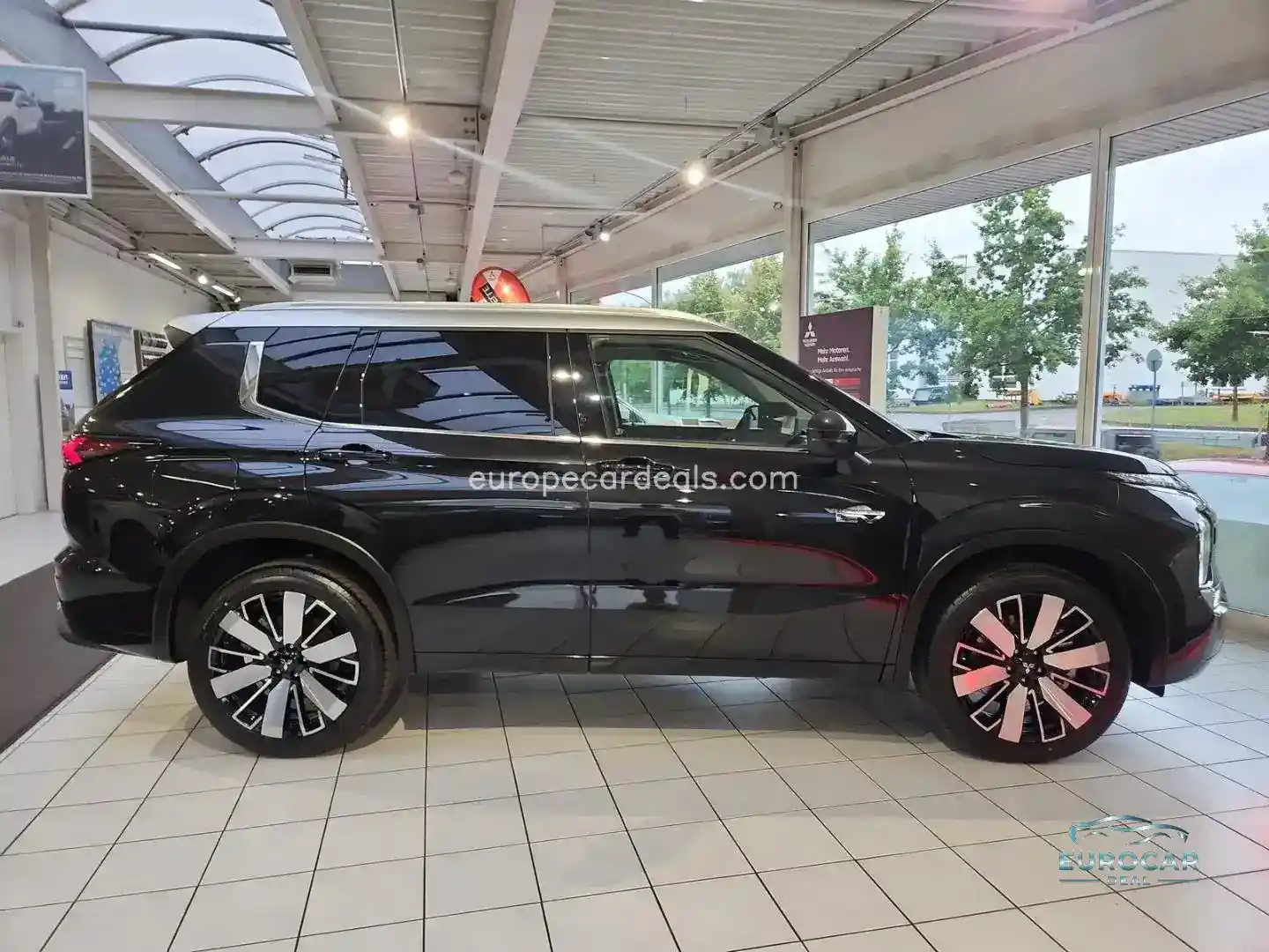 Mitsubishi Plug-in Hybrid Outlander