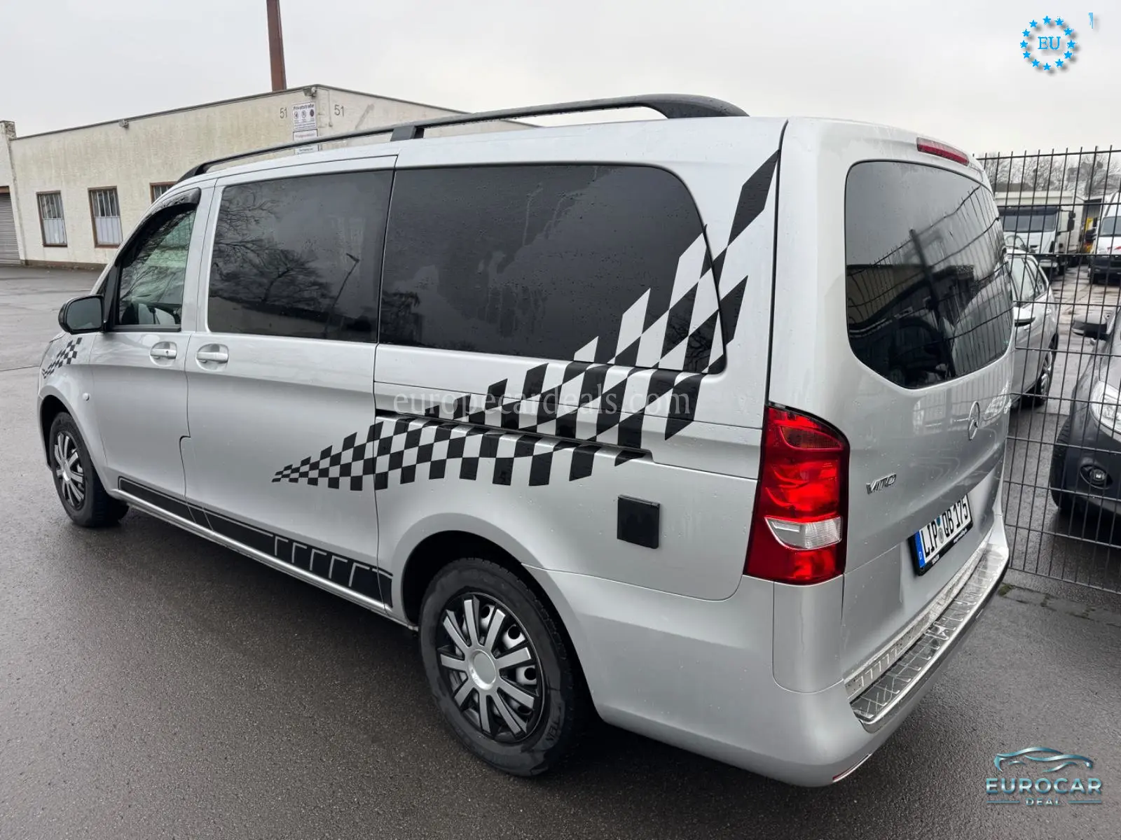 Mercedes-Benz V 220