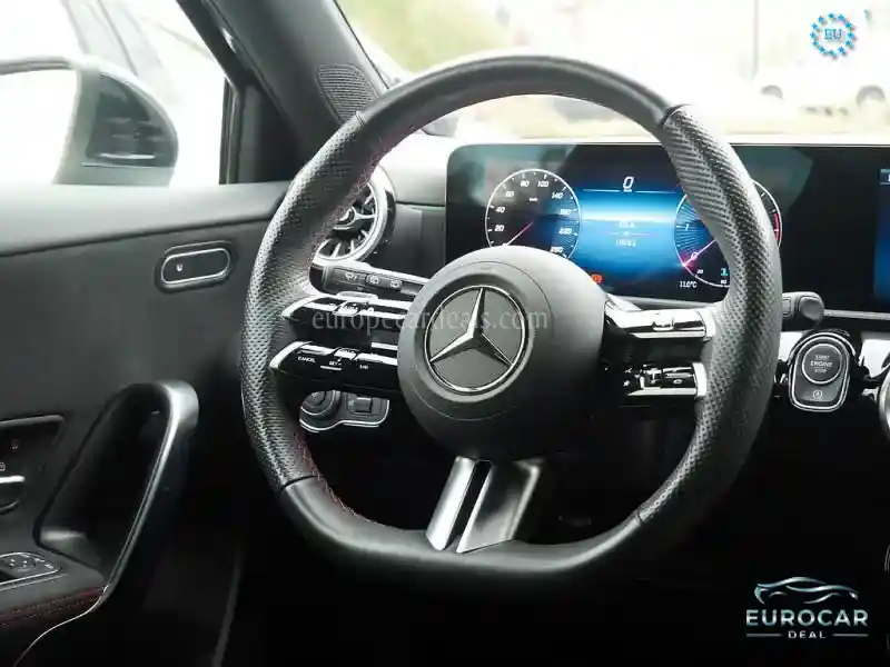 Mercedes-Benz A 220