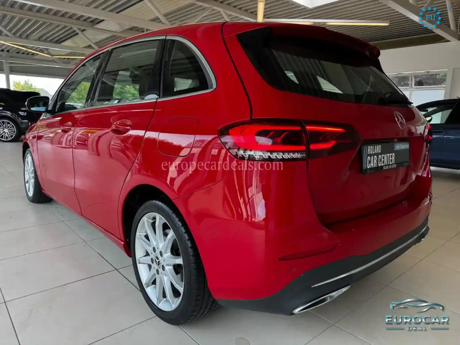 Mercedes-Benz B 180