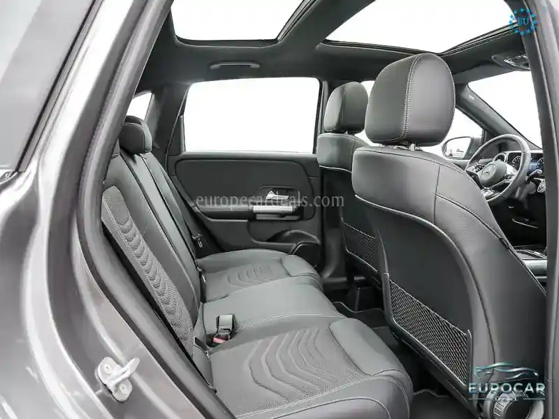 Mercedes-Benz B 200