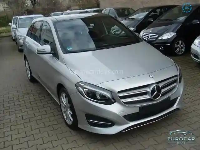 Mercedes-Benz B 220