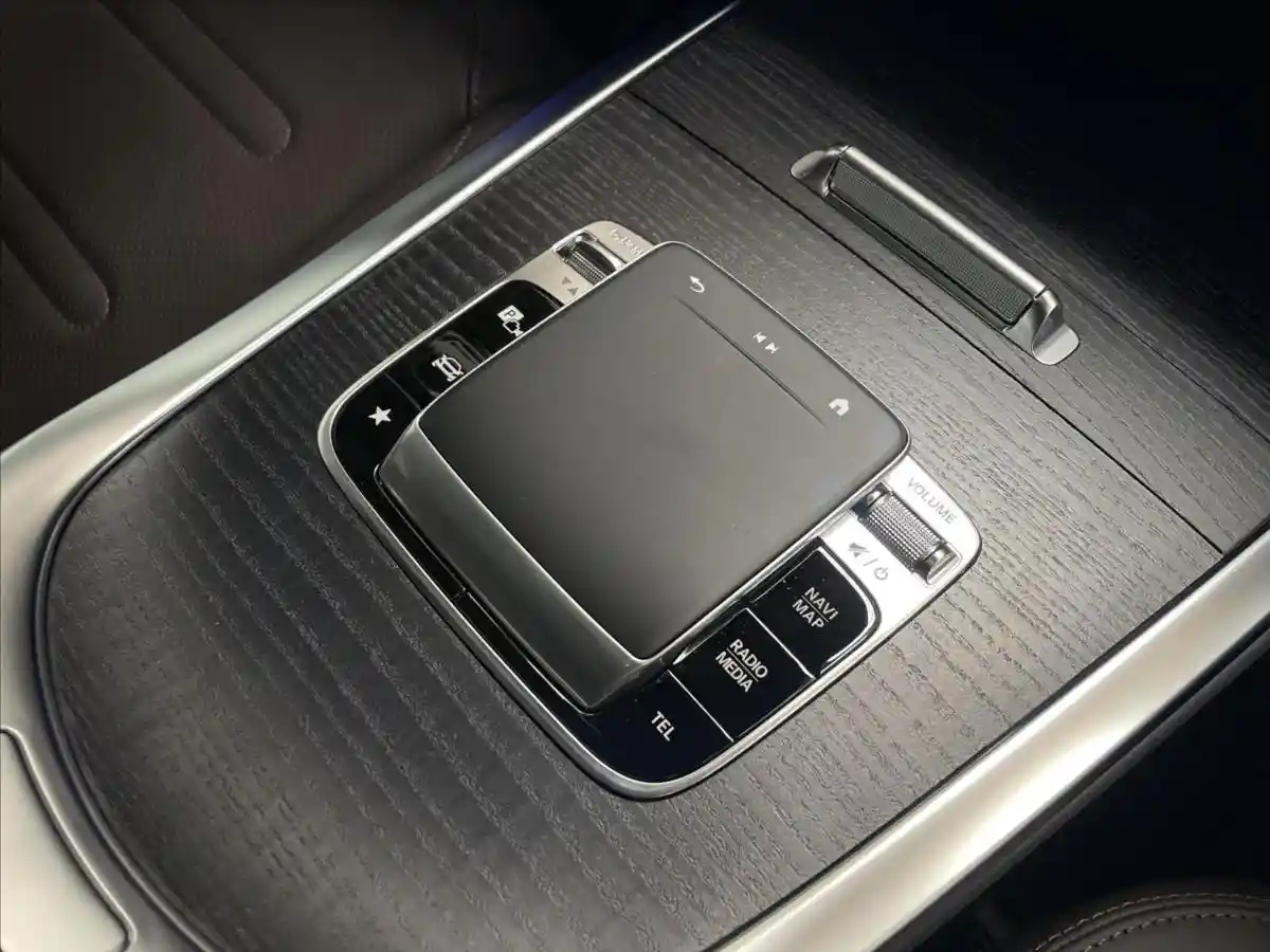Mercedes-Benz G 450