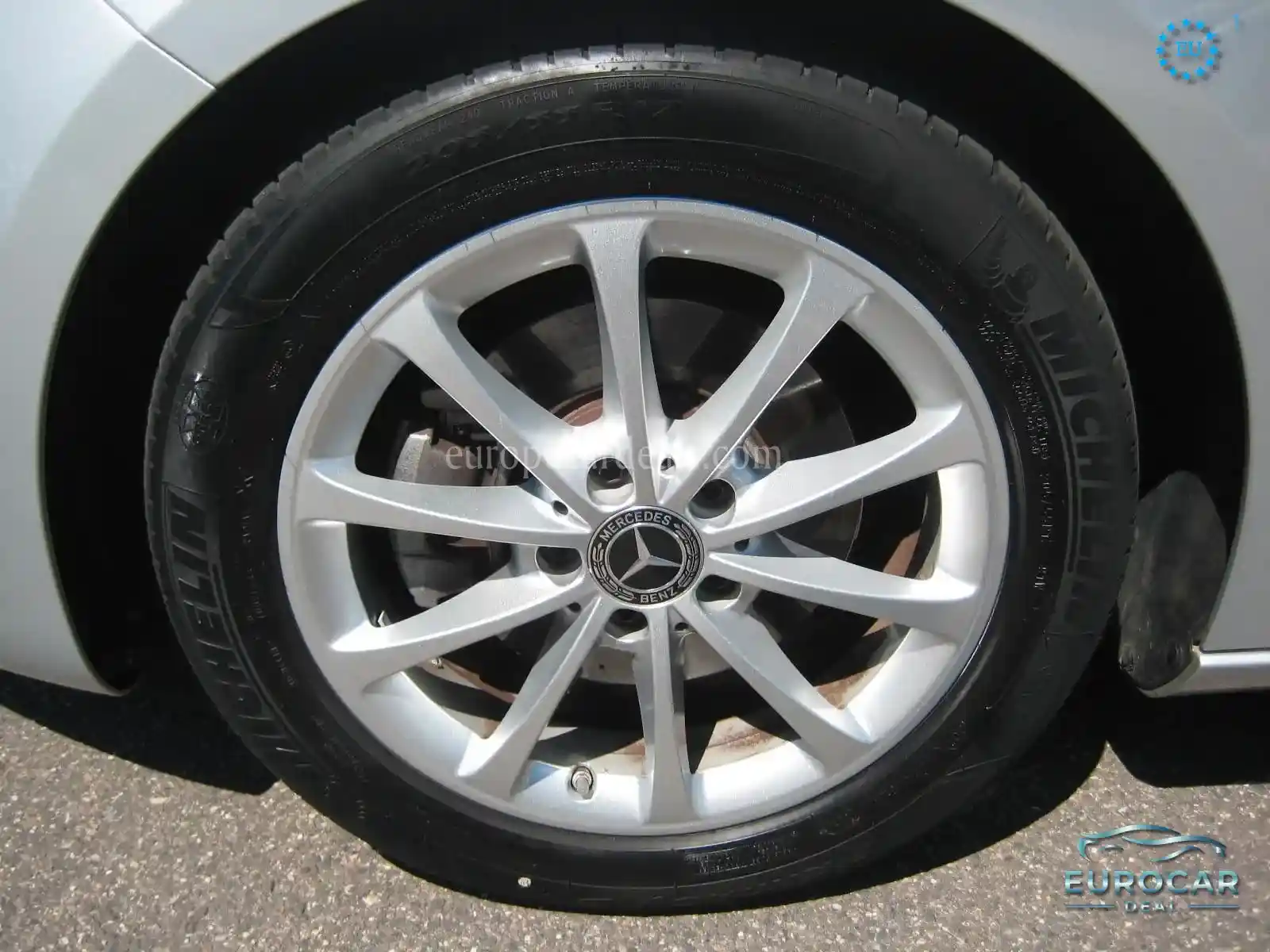 Mercedes-Benz A 200